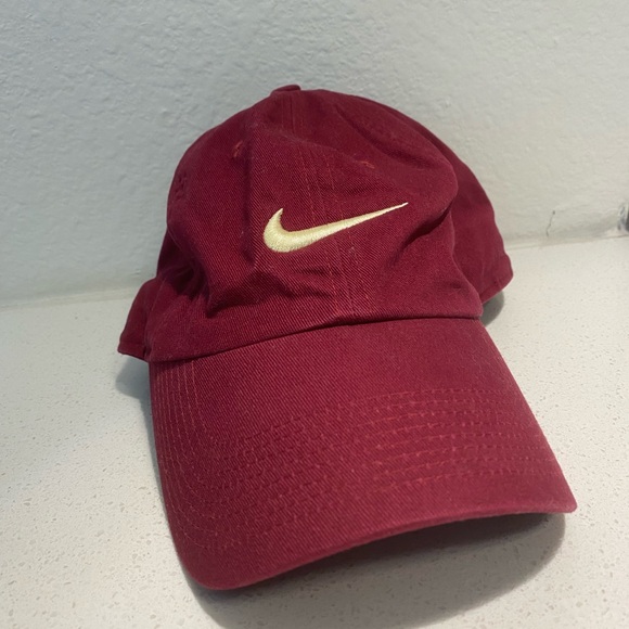Nike Other - Nike Cap Heritage 86 Adjustable Performance Hat